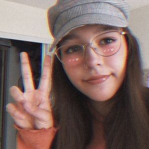 Meet your Posher, Kineta